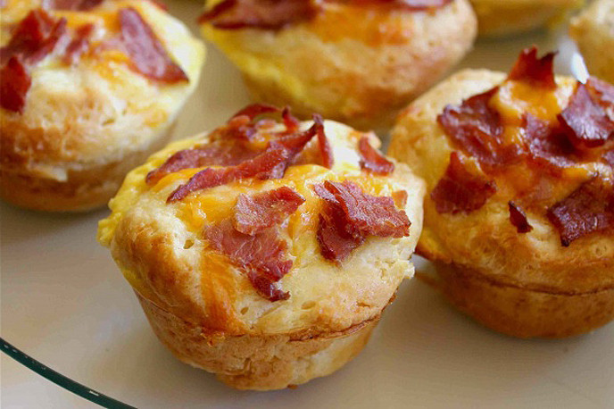  Muffins con jamón y queso,